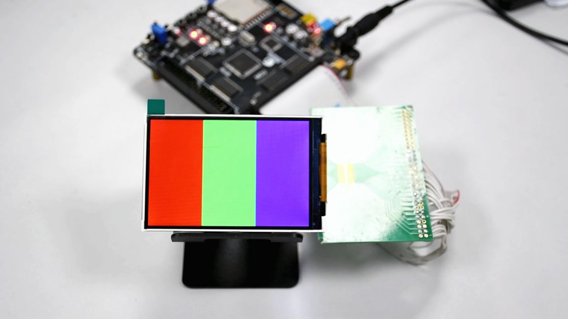 Polcd 2,8-calowy moduł wyświetlacza TFT LCD z 240*320 rozdzielczością SPI/RGB/MCU 14-pin interfejs